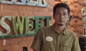 e03b3772-202d-42b4-b1d8-4faf14981343